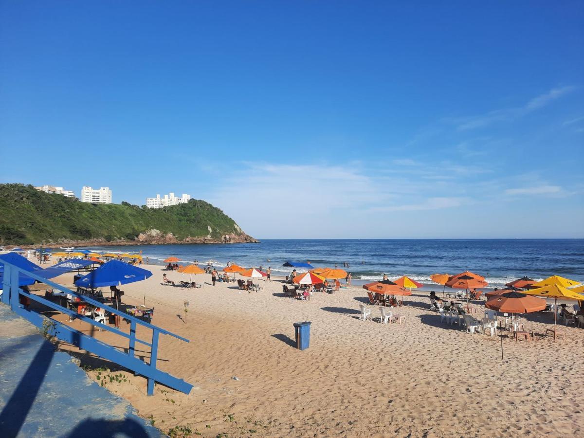 Apto Na Praia Do Tombo A 100M Гуаружа Экстерьер фото